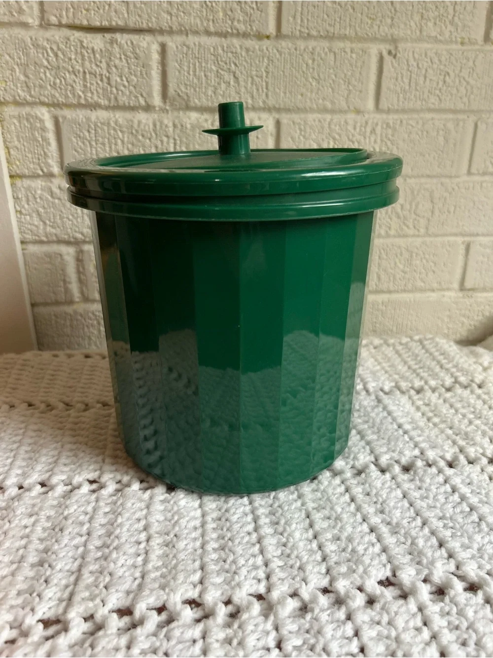Tupperware Hunter Green Double Wall Insulated Ice Bucket